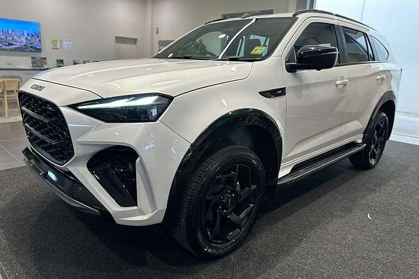 2025 Isuzu MU-X X-TERRAIN