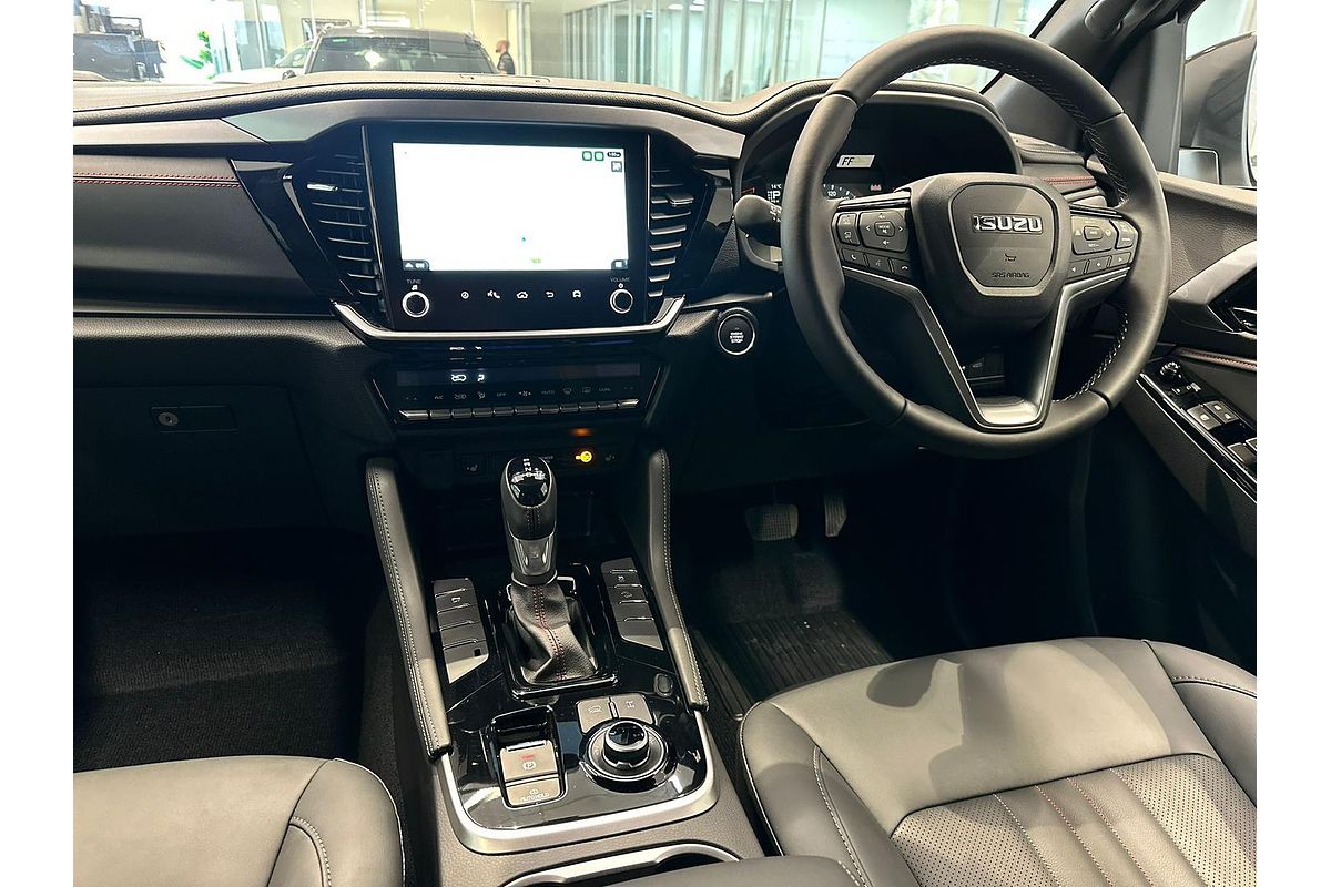 2025 Isuzu MU-X X-TERRAIN