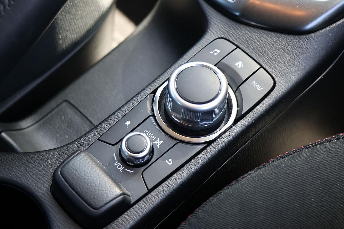 2025 Mazda 2 G15 Evolve DJ Series