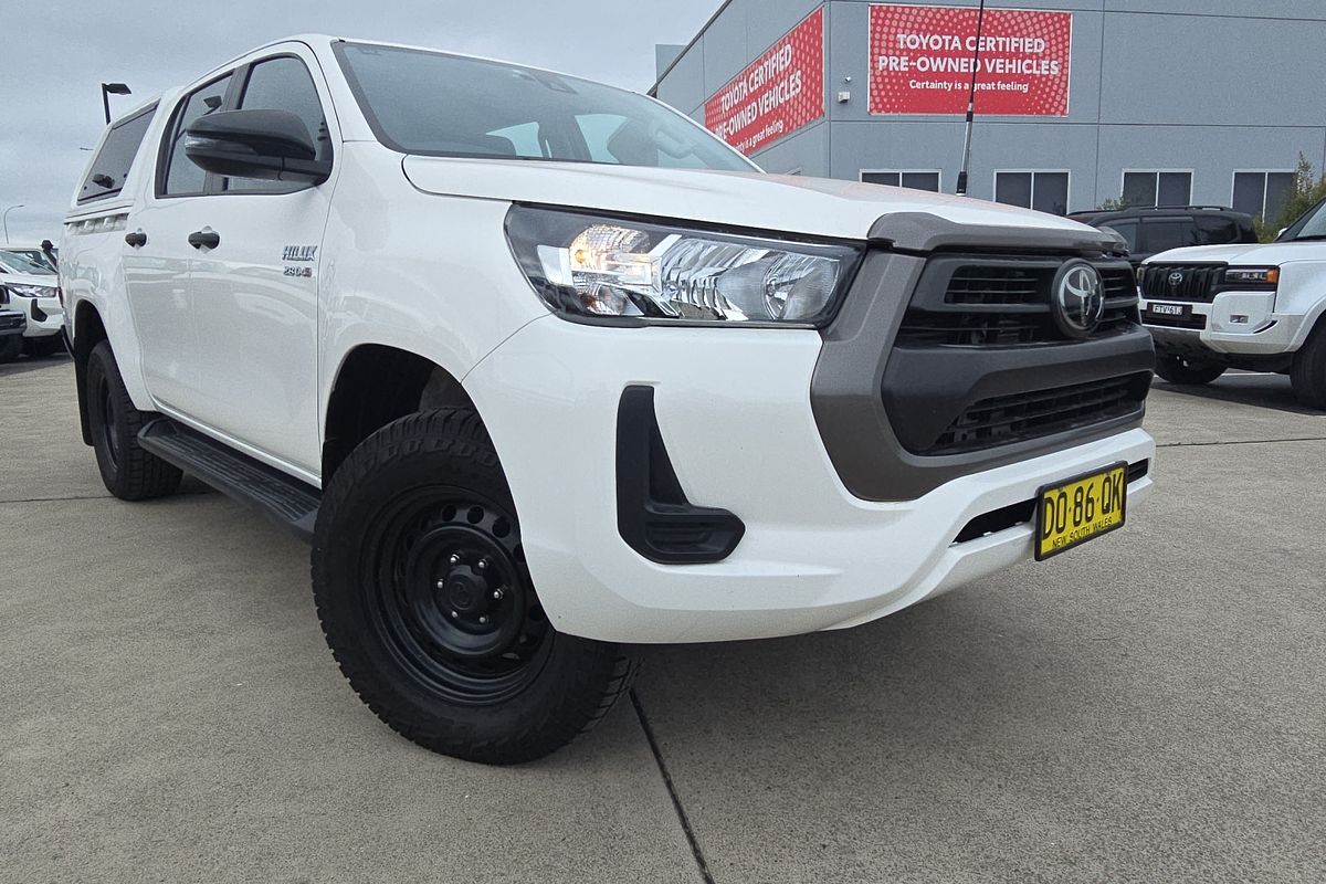 2022 Toyota Hilux SR GUN126R