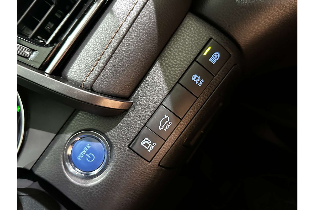 2020 Toyota Camry Ascent AXVH71R