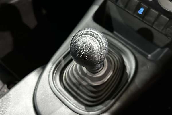 2018 Toyota Hilux Workmate TGN121R Rear Wheel Drive