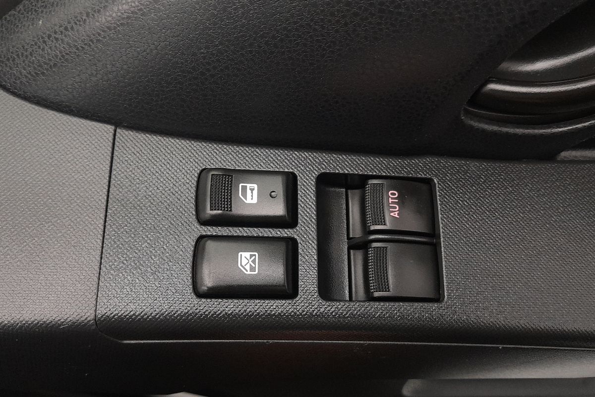 2020 Isuzu D-MAX SX High Ride Rear Wheel Drive