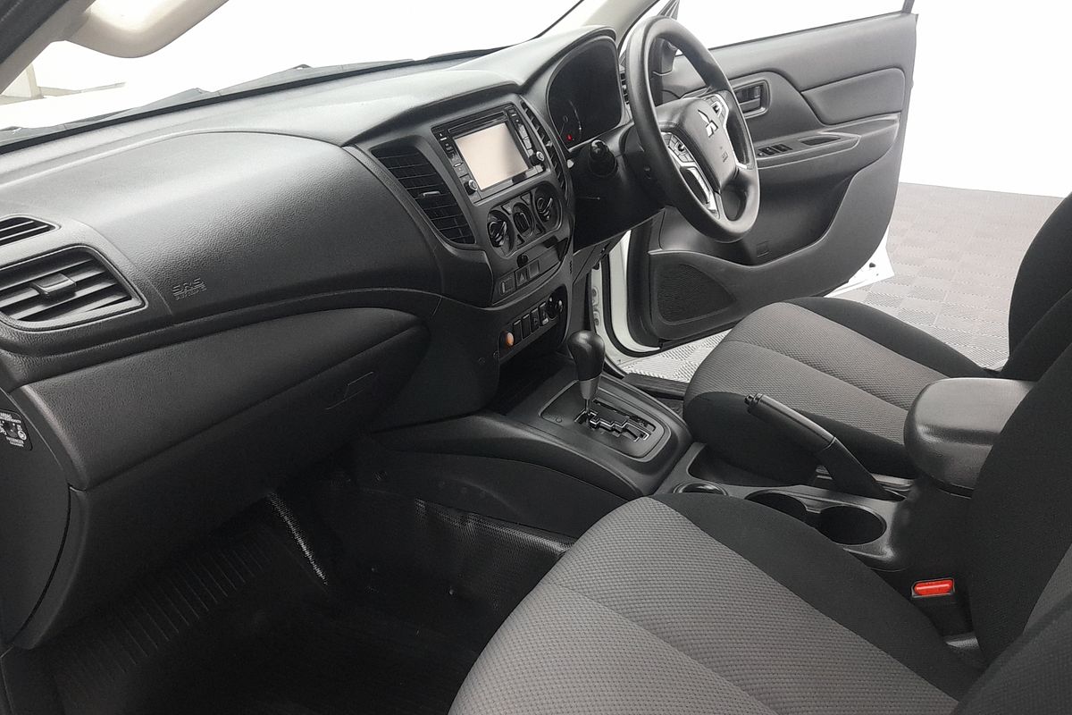 2022 Mitsubishi Triton GLX MR Rear Wheel Drive