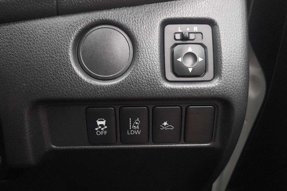 2022 Mitsubishi Triton GLX MR Rear Wheel Drive