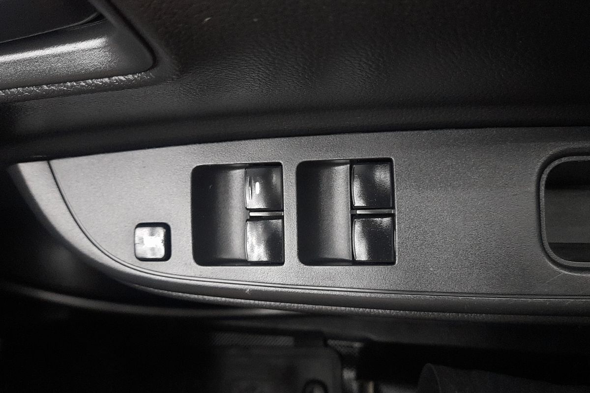 2022 Mitsubishi Triton GLX MR Rear Wheel Drive