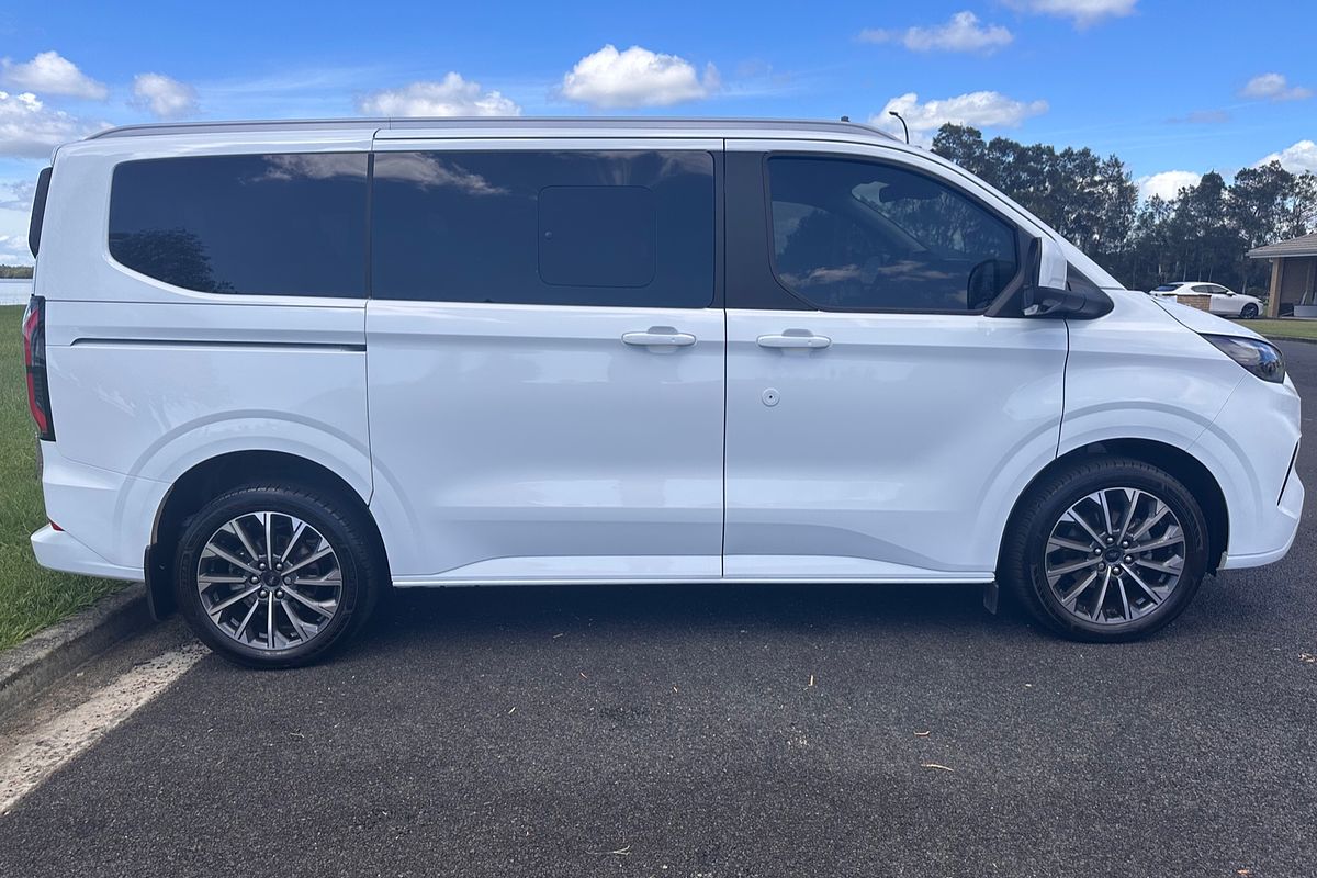 2024 Ford Tourneo Titanium X AV SWB