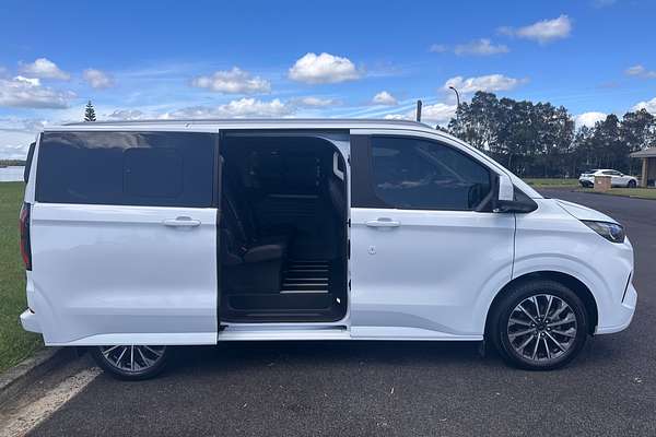 2024 Ford Tourneo Titanium X AV SWB