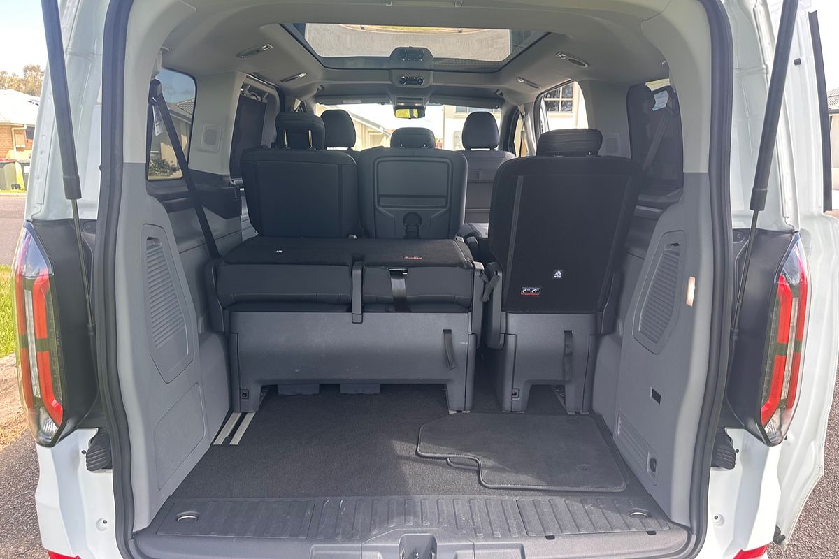 2024 Ford Tourneo Titanium X AV SWB