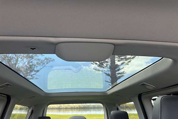 2024 Ford Tourneo Titanium X AV SWB