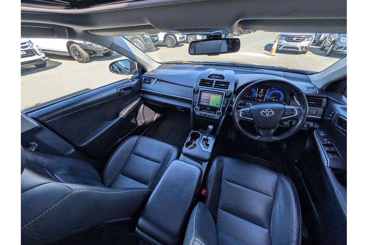 2017 Toyota Camry Atara SL ASV50R