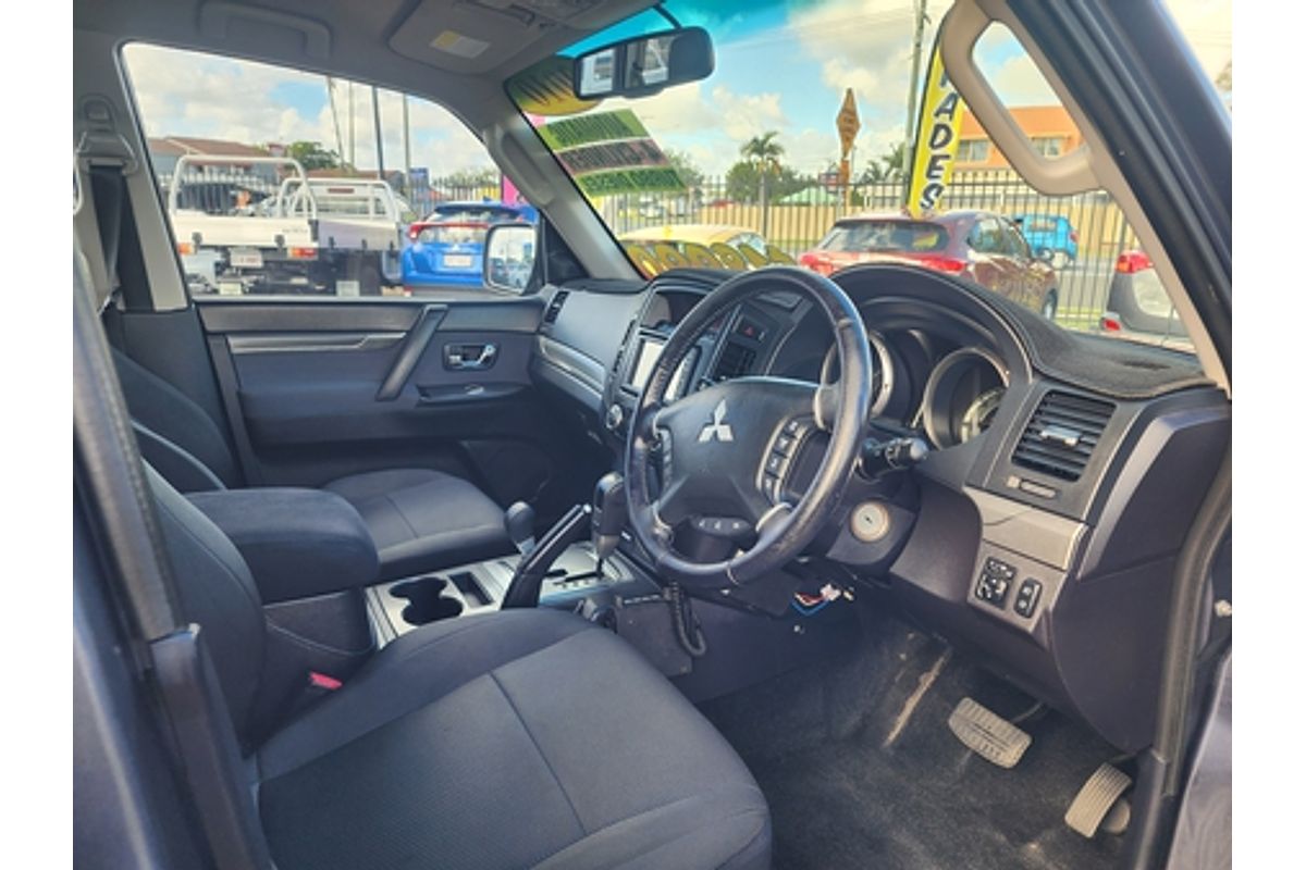 2010 Mitsubishi Pajero Activ NT