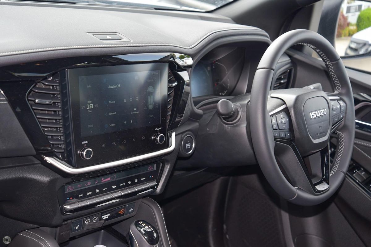 2025 Isuzu MU-X LS-T