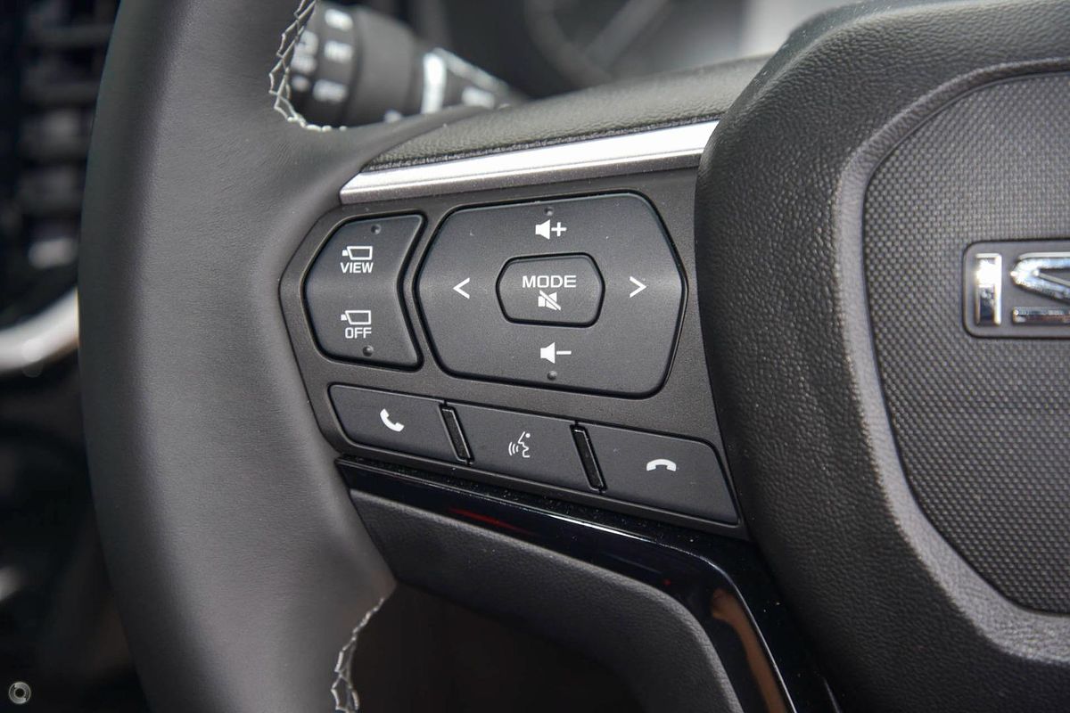 2025 Isuzu MU-X LS-T