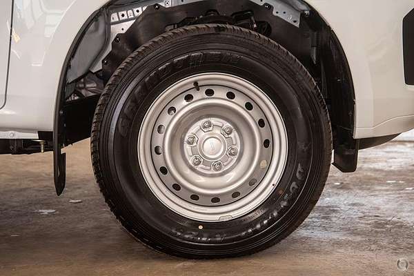 2025 Isuzu D-MAX SX High Ride Rear Wheel Drive