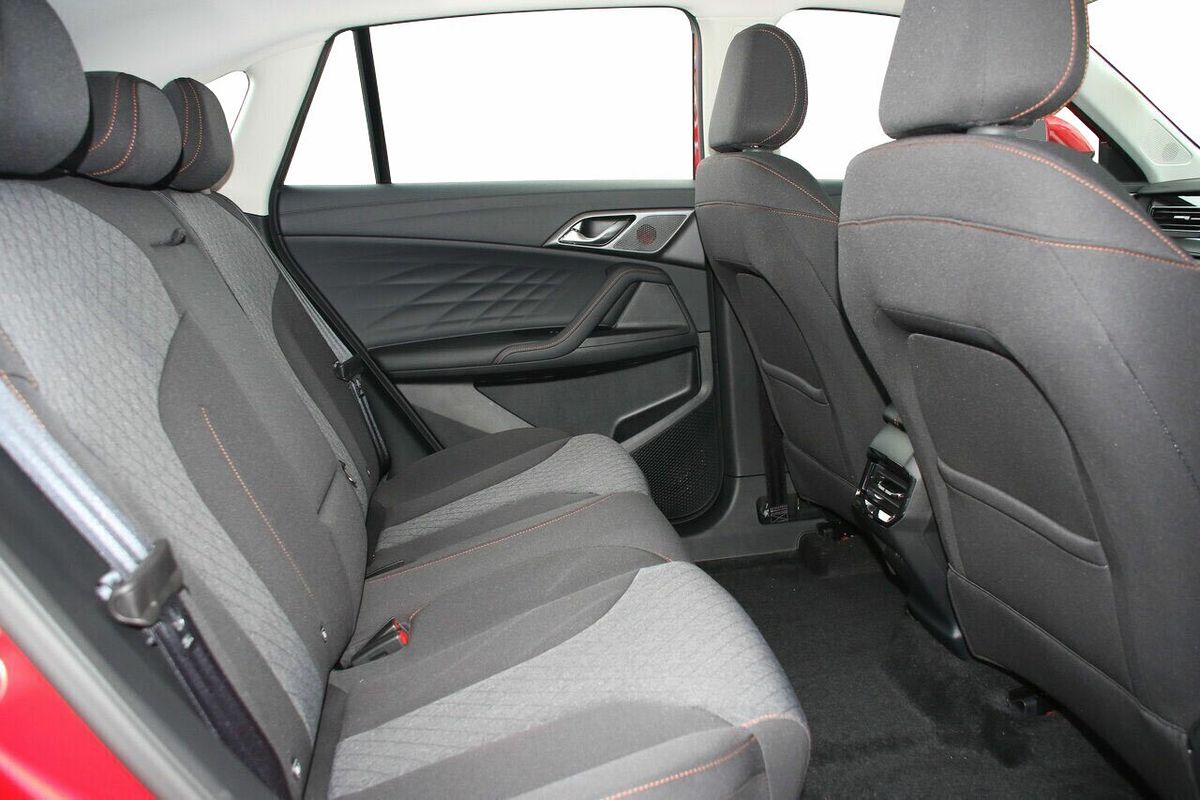 2024 MG HS Vibe AS33