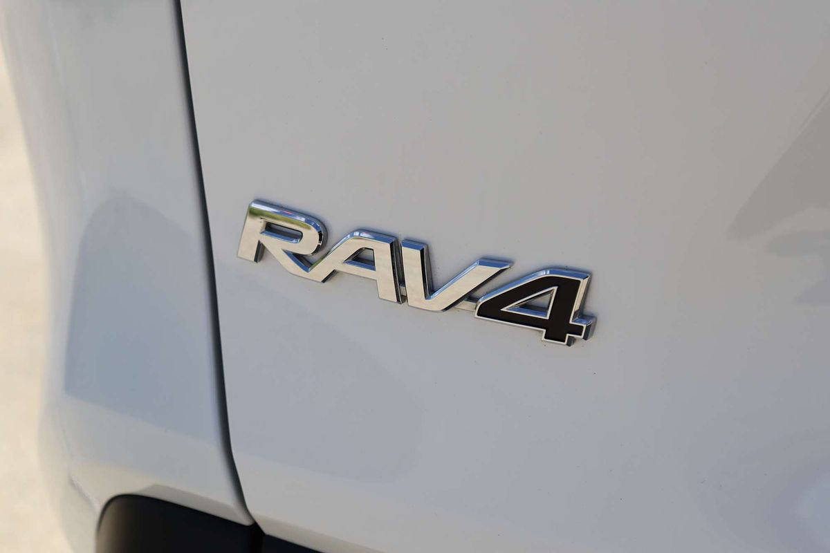 2020 Toyota RAV4 GX AXAH52R