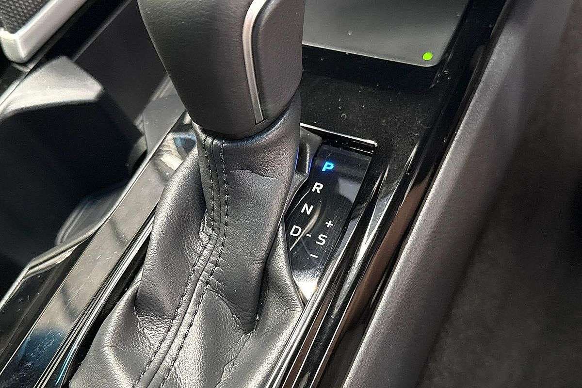 2025 Toyota Camry Ascent Sport AXVH80R