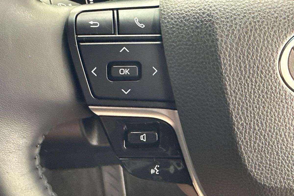 2025 Toyota Camry Ascent Sport AXVH80R