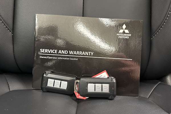 2022 Mitsubishi Eclipse Cross PHEV Exceed YB