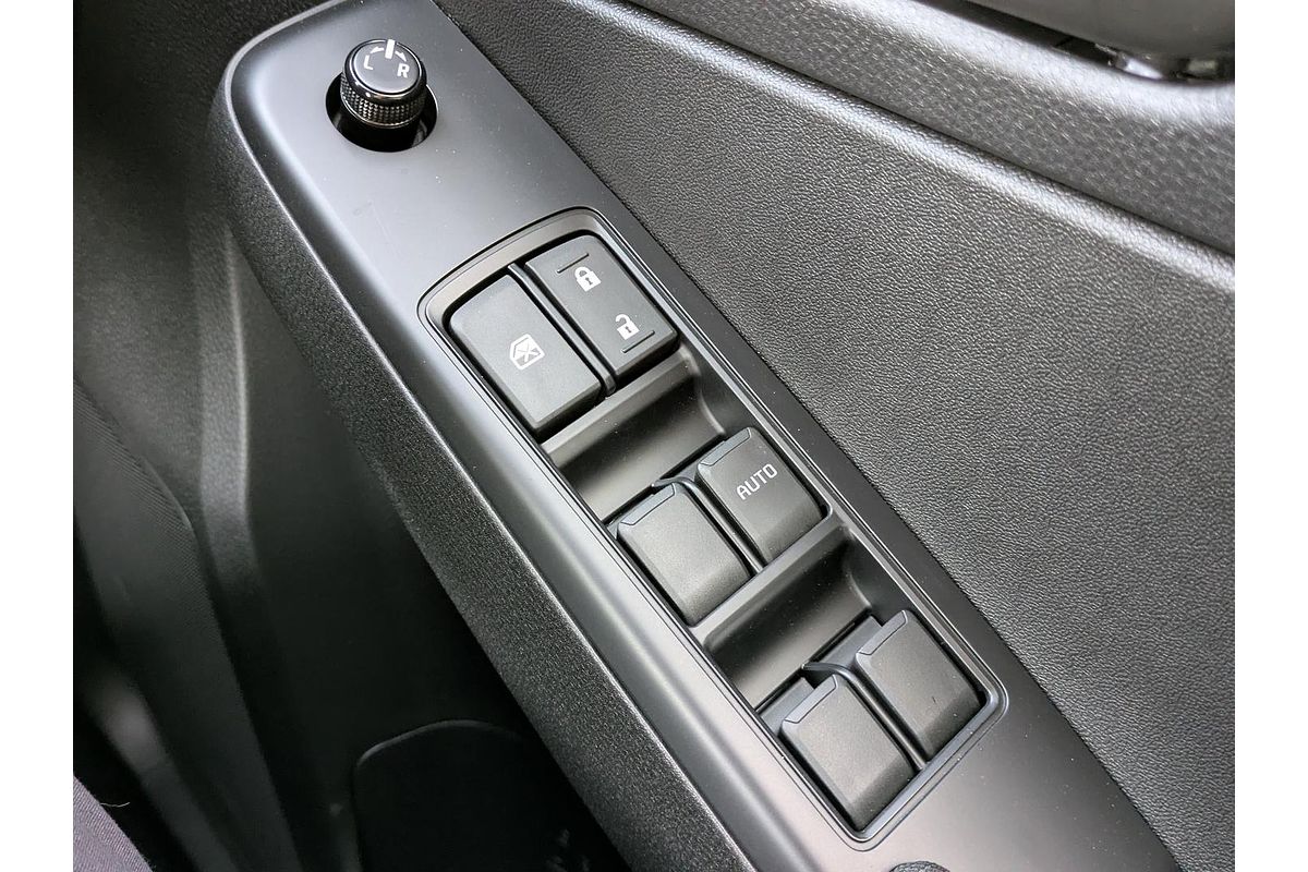 2025 Isuzu D-MAX SX High Ride Rear Wheel Drive