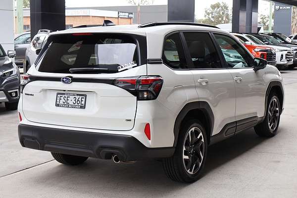 2025 Subaru Forester Touring S6