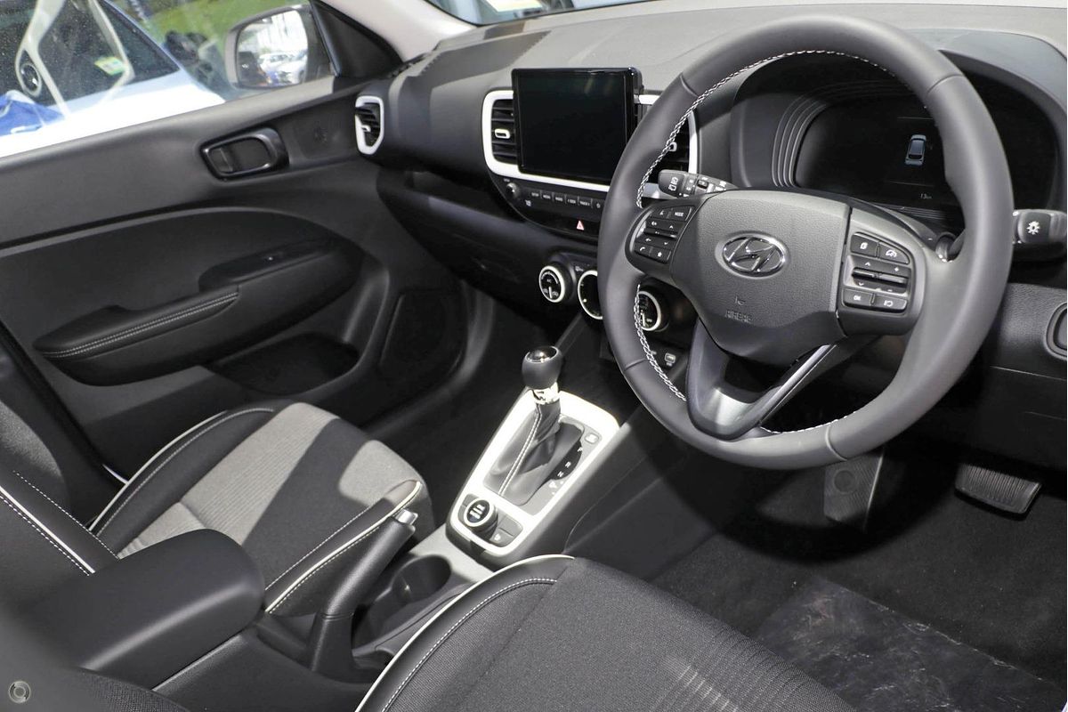 2025 Hyundai Venue Elite QX.V5
