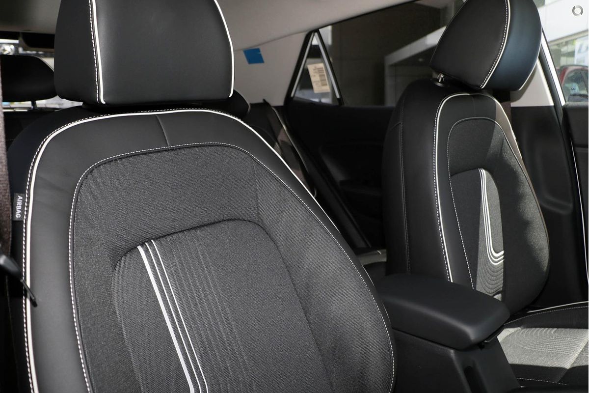 2025 Hyundai Venue Elite QX.V5