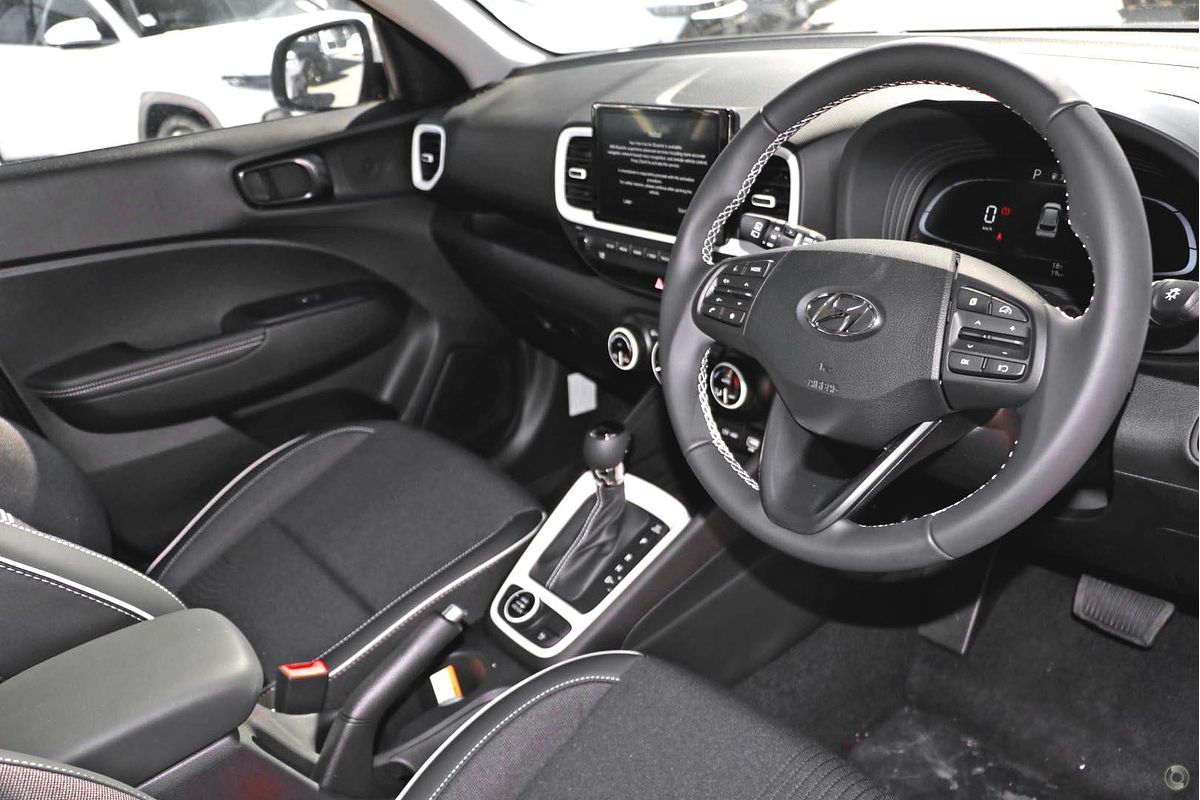 2025 Hyundai Venue Elite QX.V5