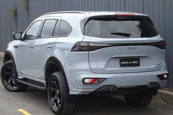 2025 Isuzu MU-X X-TERRAIN