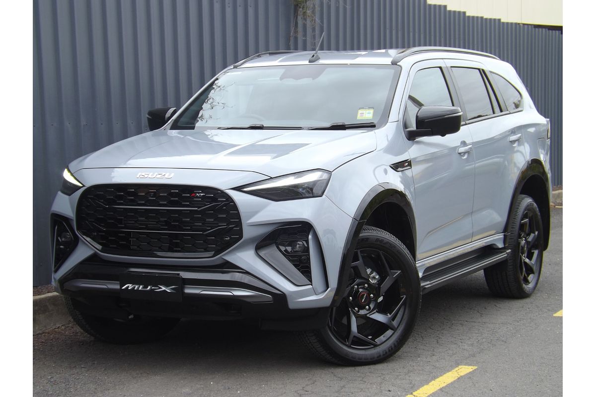 2025 Isuzu MU-X X-TERRAIN
