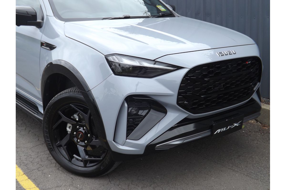 2025 Isuzu MU-X X-TERRAIN