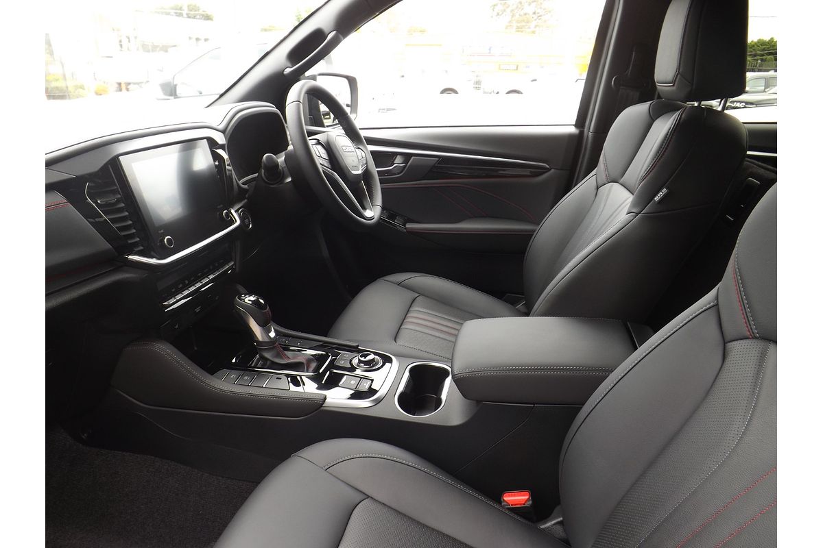 2025 Isuzu MU-X X-TERRAIN