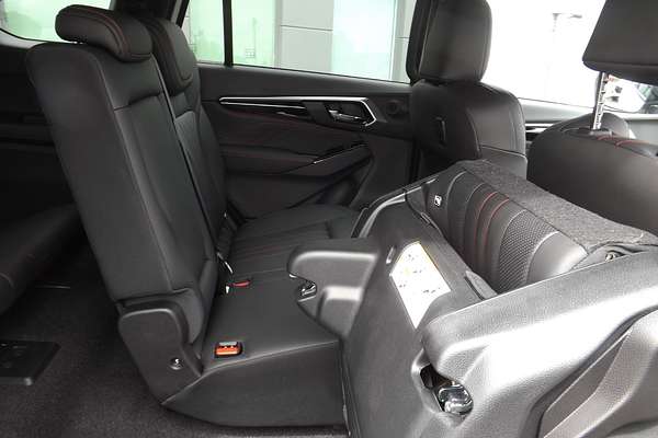 2025 Isuzu MU-X X-TERRAIN