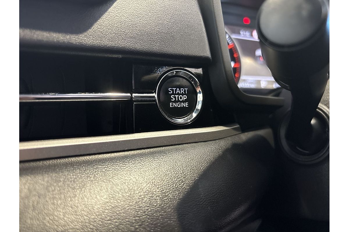 2022 Mitsubishi Outlander ES ZM