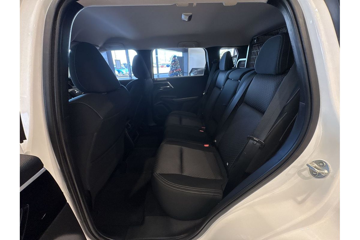 2022 Mitsubishi Outlander ES ZM