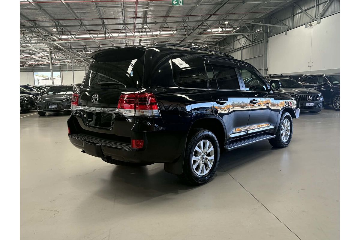 2021 Toyota Landcruiser Sahara VDJ200R