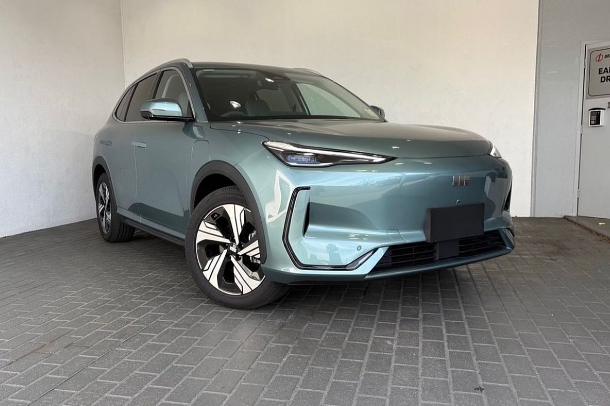 2025 Geely EX5 Inspire E245