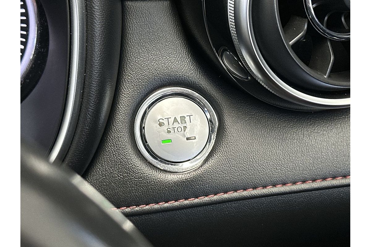 2022 MG HS Vibe SAS23