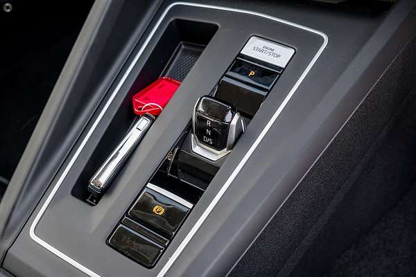 2025 Volkswagen Golf 110TSI Life 8.5