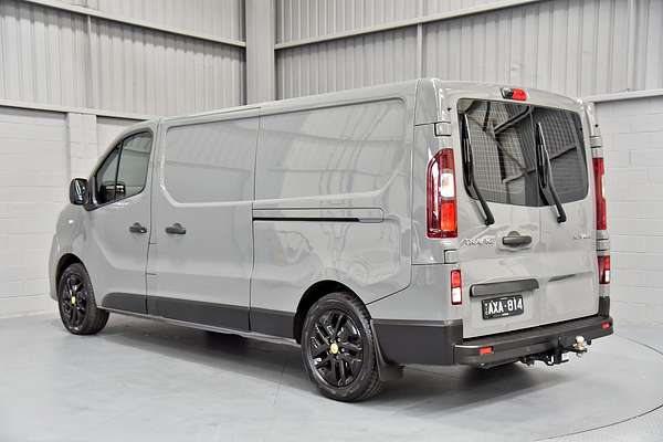 2018 Renault Trafic Formula Edition X82 LWB Low Roof