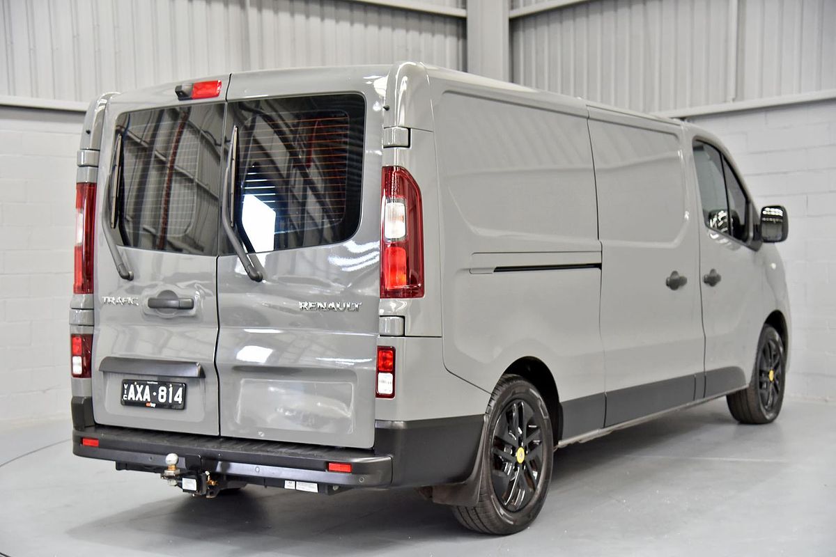 2018 Renault Trafic Formula Edition X82 LWB Low Roof