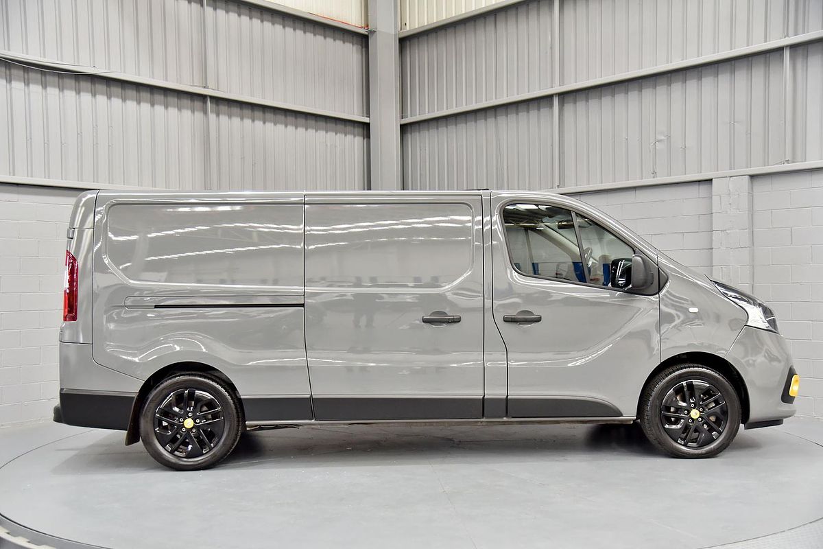 2018 Renault Trafic Formula Edition X82 LWB Low Roof