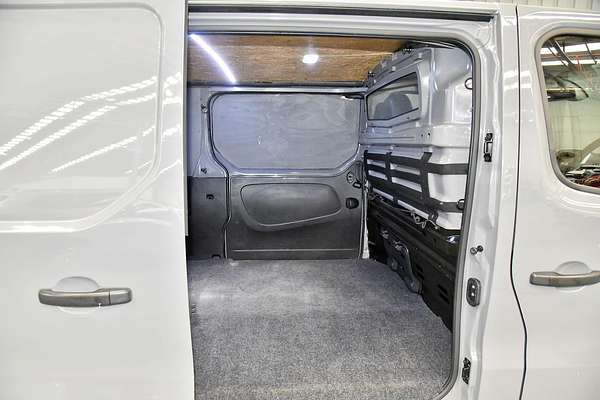 2018 Renault Trafic Formula Edition X82 LWB Low Roof