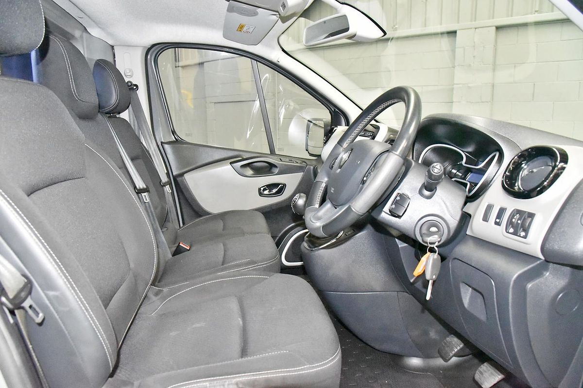 2018 Renault Trafic Formula Edition X82 LWB Low Roof