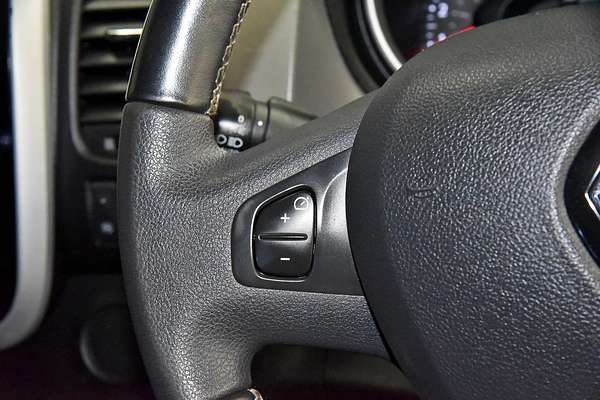 2018 Renault Trafic Formula Edition X82 LWB Low Roof