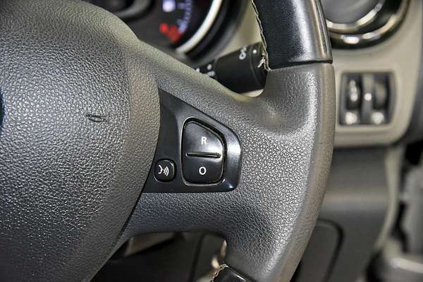 2018 Renault Trafic Formula Edition X82 LWB Low Roof