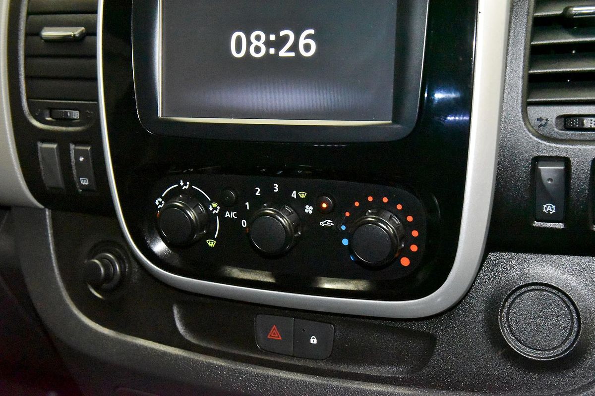 2018 Renault Trafic Formula Edition X82 LWB Low Roof