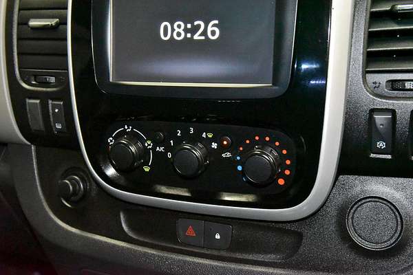 2018 Renault Trafic Formula Edition X82 LWB Low Roof