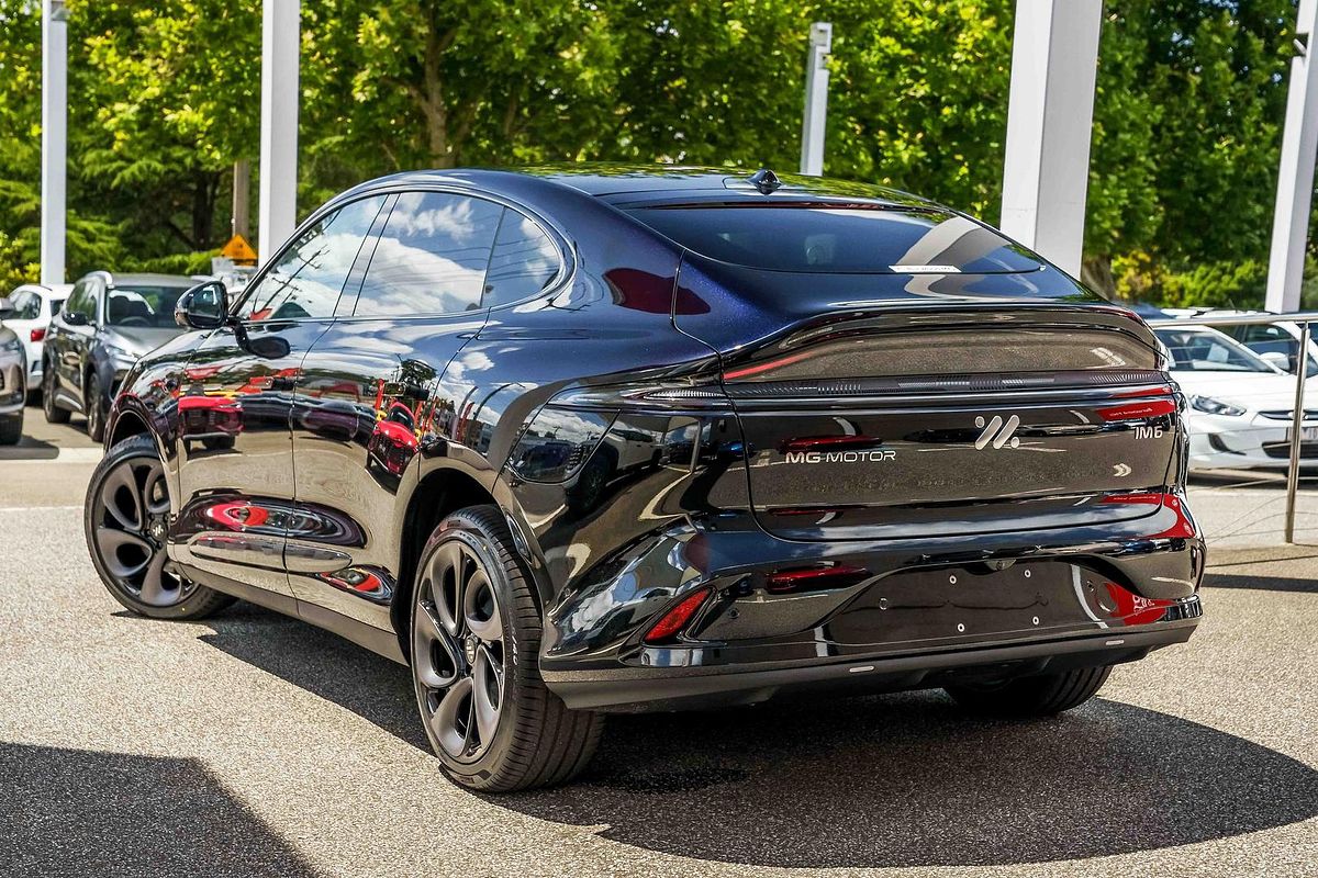 2025 MG IM6 Platinum S12L